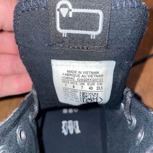 Limited Edition Woolrich x Converse high tops. Men’s 7 and Women’s 9